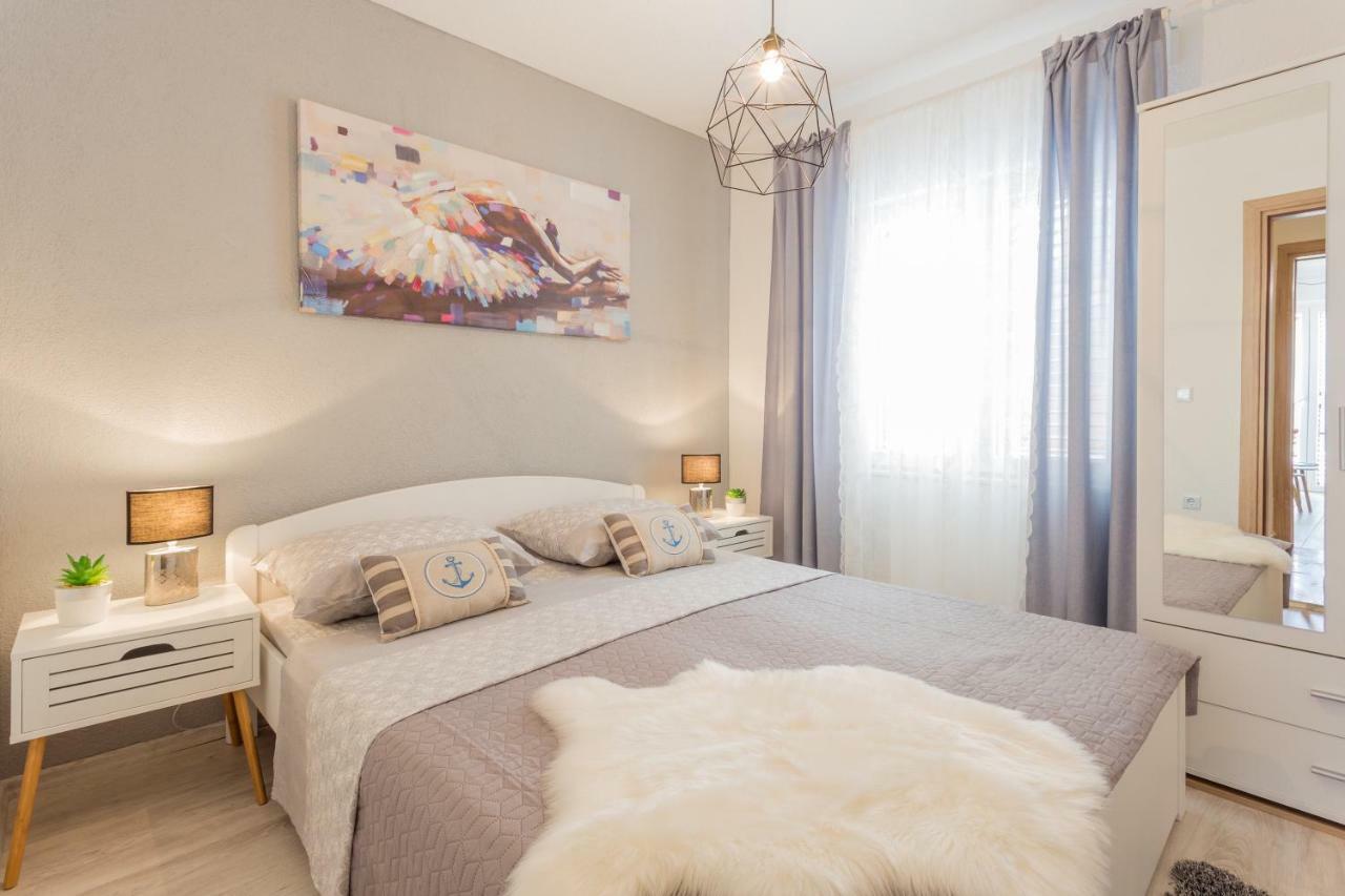 Apartman Marina Pavic 02 Hvar Town